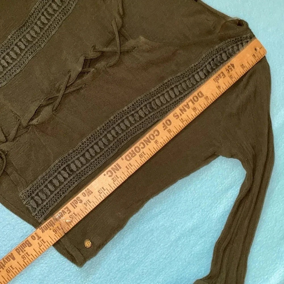 NUON gauze lace up front long butterfly bell sleeves olive green NEW size XS - Picture 9 of 11